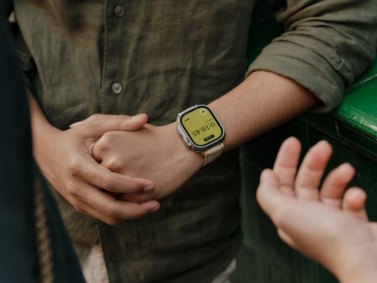 Granola endi Apple Watch ilovasini taqdim qildi — Siz notalari bilan qo‘l kanganda!