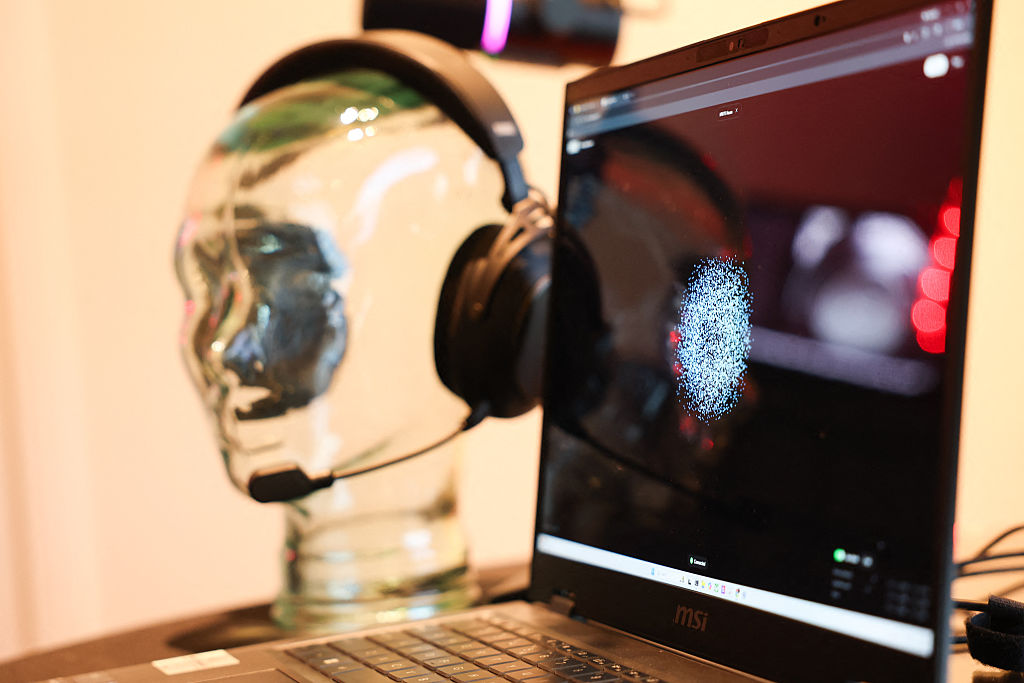 Sun’iy intellektdan ko‘ra ilg‘orrog‘i: miyangizni o‘qiydigan texnologiya ishga tushgani haqida nima deb o‘ylaysiz?