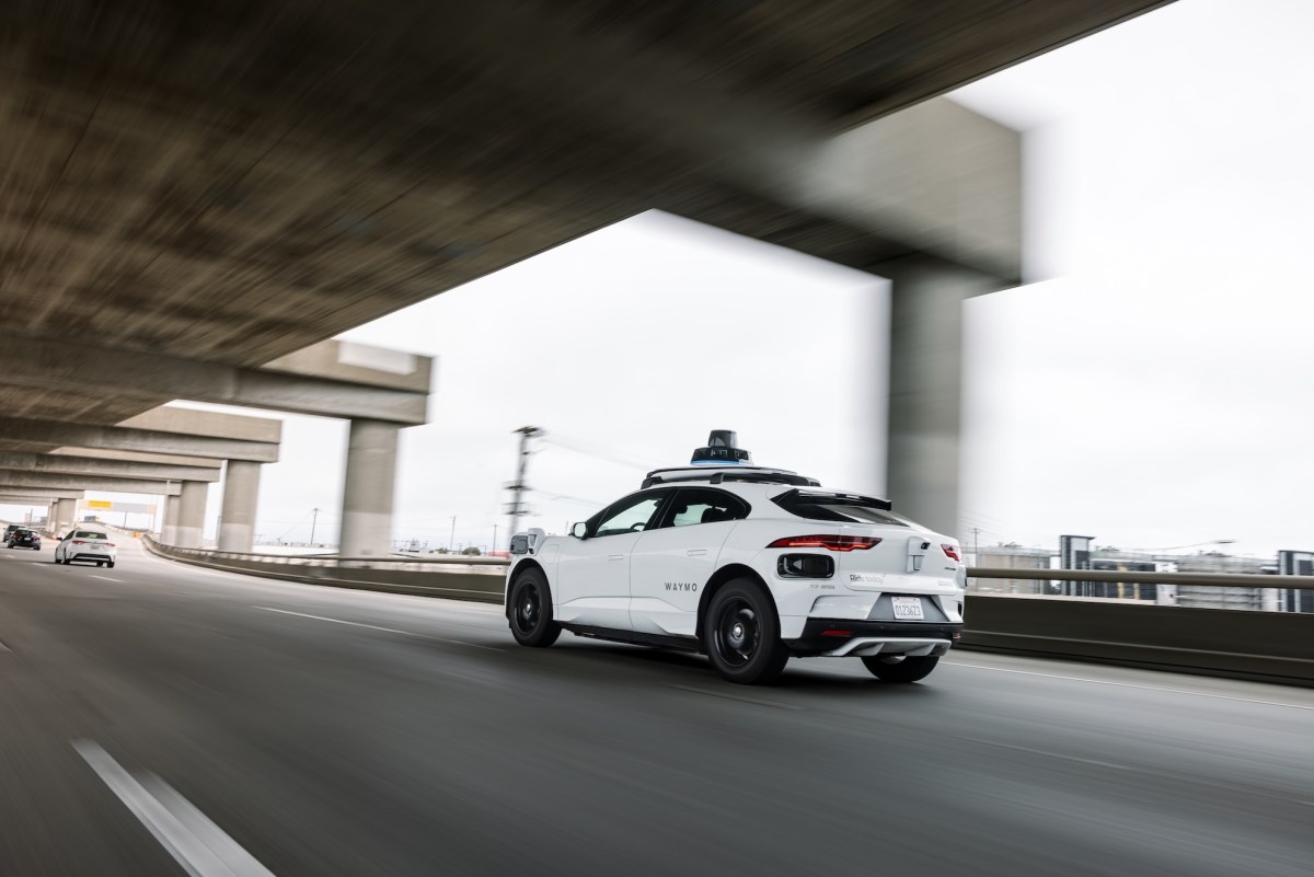 Waymo robotaksilar va insonlarni solishtirish uchun yangi mezon yaratdi, nima o'zgardi?