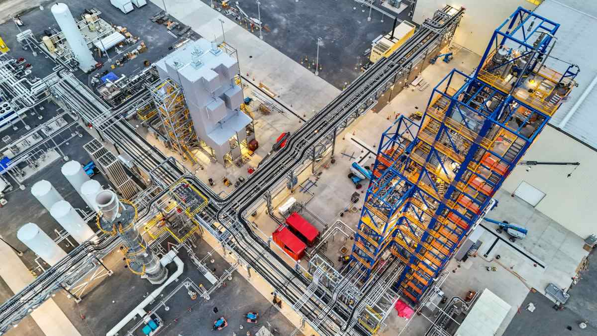 Elektr avtotransportga talab pasaymoqda deyishadi, Sila esa $300M yig‘di—sababi nimada?