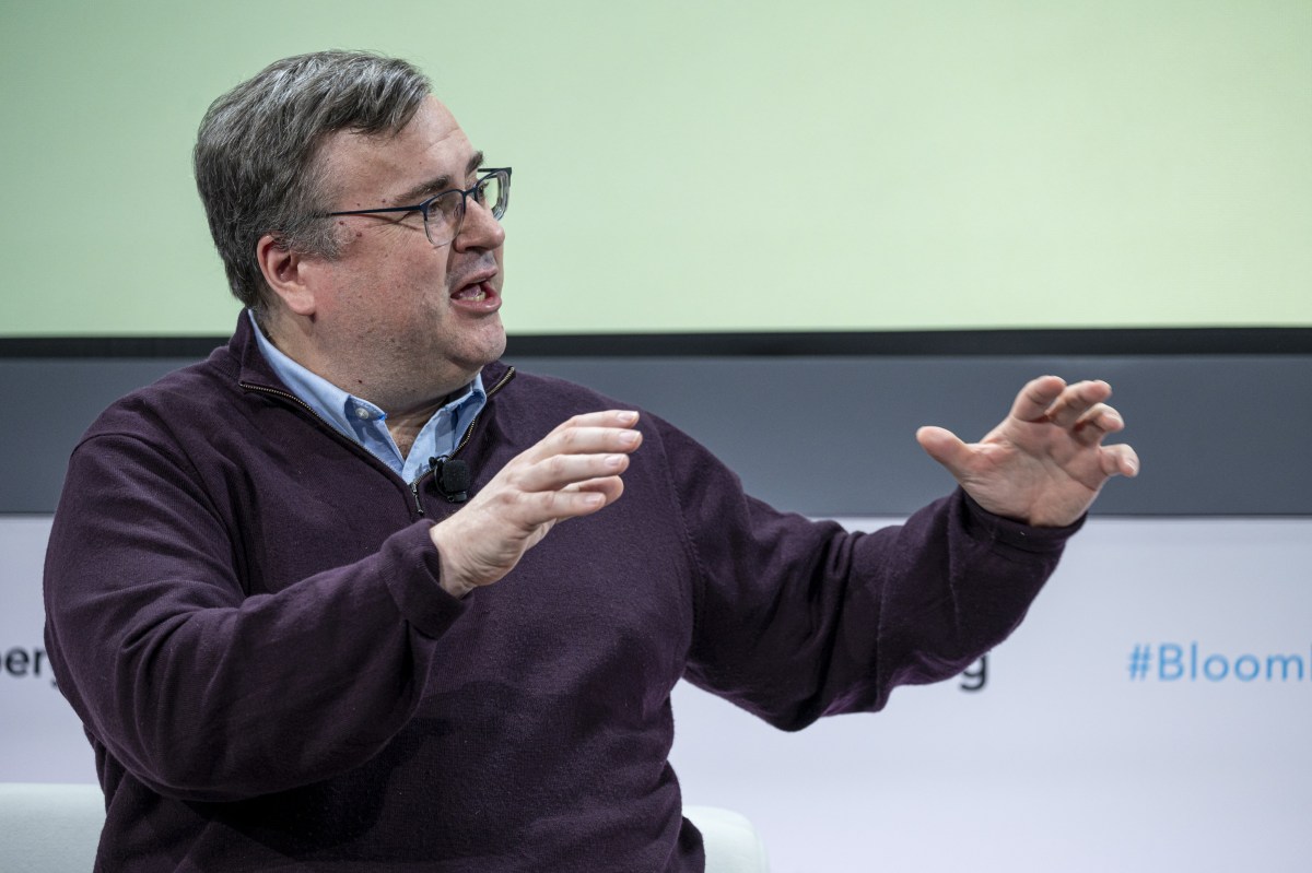 Nega Reid Hoffman Microsoft kengashidan chiqyapti?