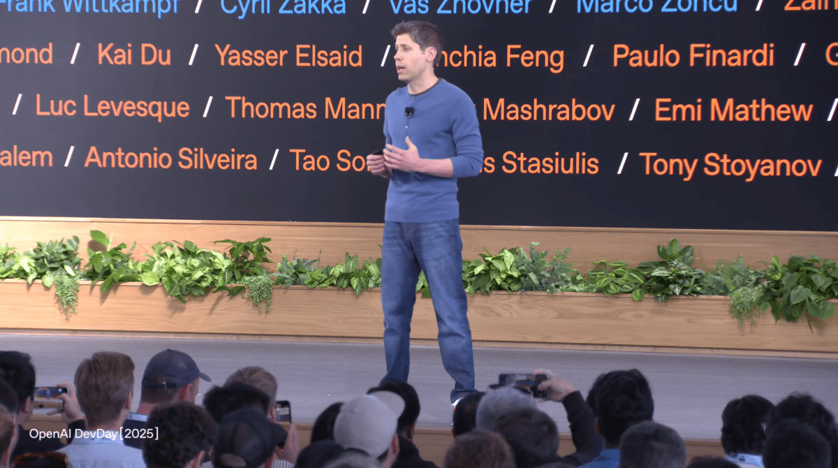OpenAI va Apple o'rtasida qonuniy jang boshlanadimi?