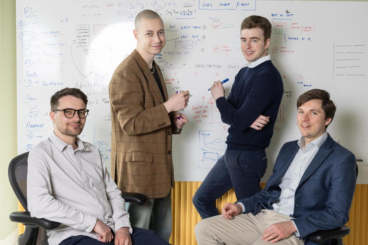 Inherent sun'iy intellekt ‘hamkasbi’ ilmiy maqolalarni qayta yaratishda OpenAI va Anthropicni ortda qoldirdi. Nima ma’noda bu qadam innovatsiya uchun muhim?
