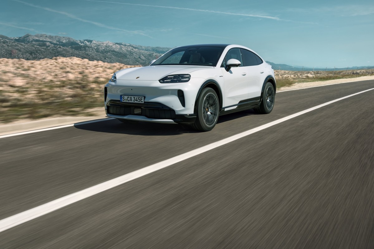 Porsche zaxirasiga butunlay elektrli Cayenne Coupe modelini qo'shmoqda