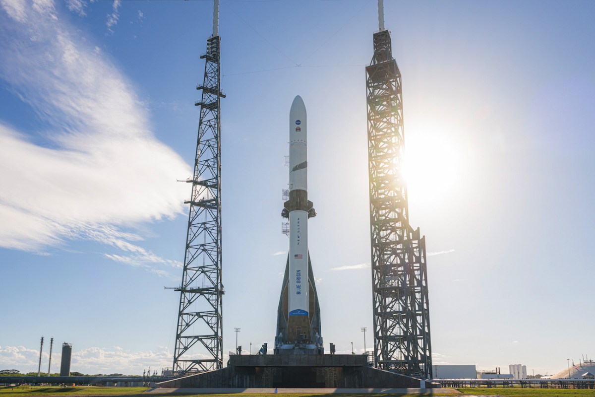 Blue Origin New Glenn raketasining portlash sirini hanuz topa olmadi — Ular yil oxiriga qadar uchirishni va'da qilmoqda