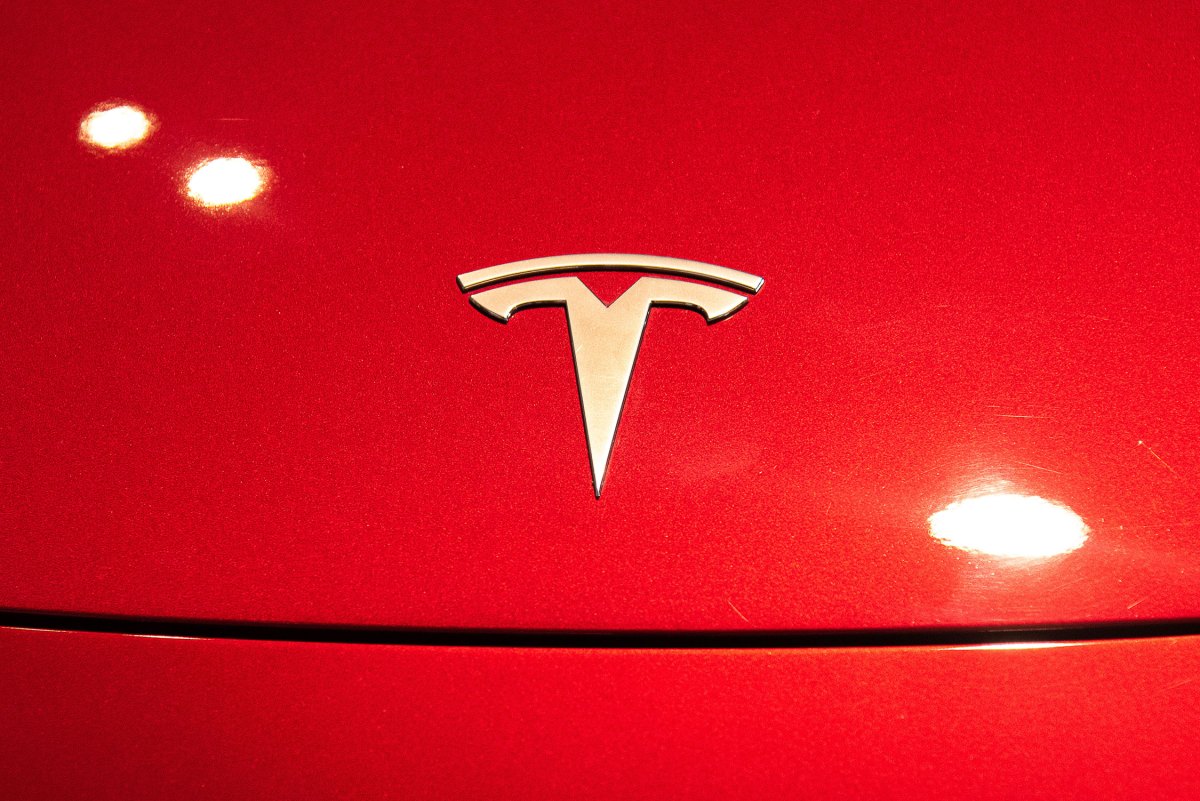Tesla 10 millioninchi elektr avtomobilini chiqardi — Elon Musk maqsadiga yaqinlashyaptimi?