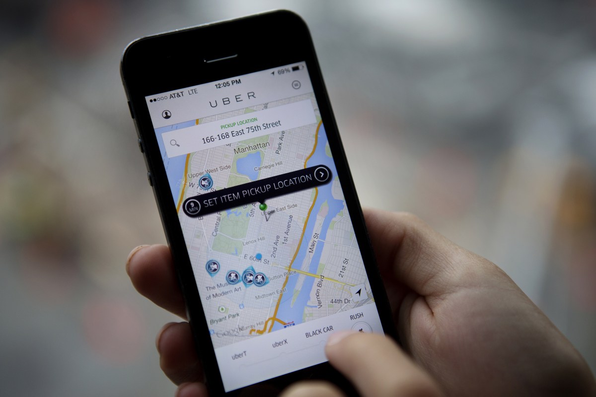 Uber avtomatik drayver bloklashlari uchun katta jarimaga tushyapti. Sababi nima?