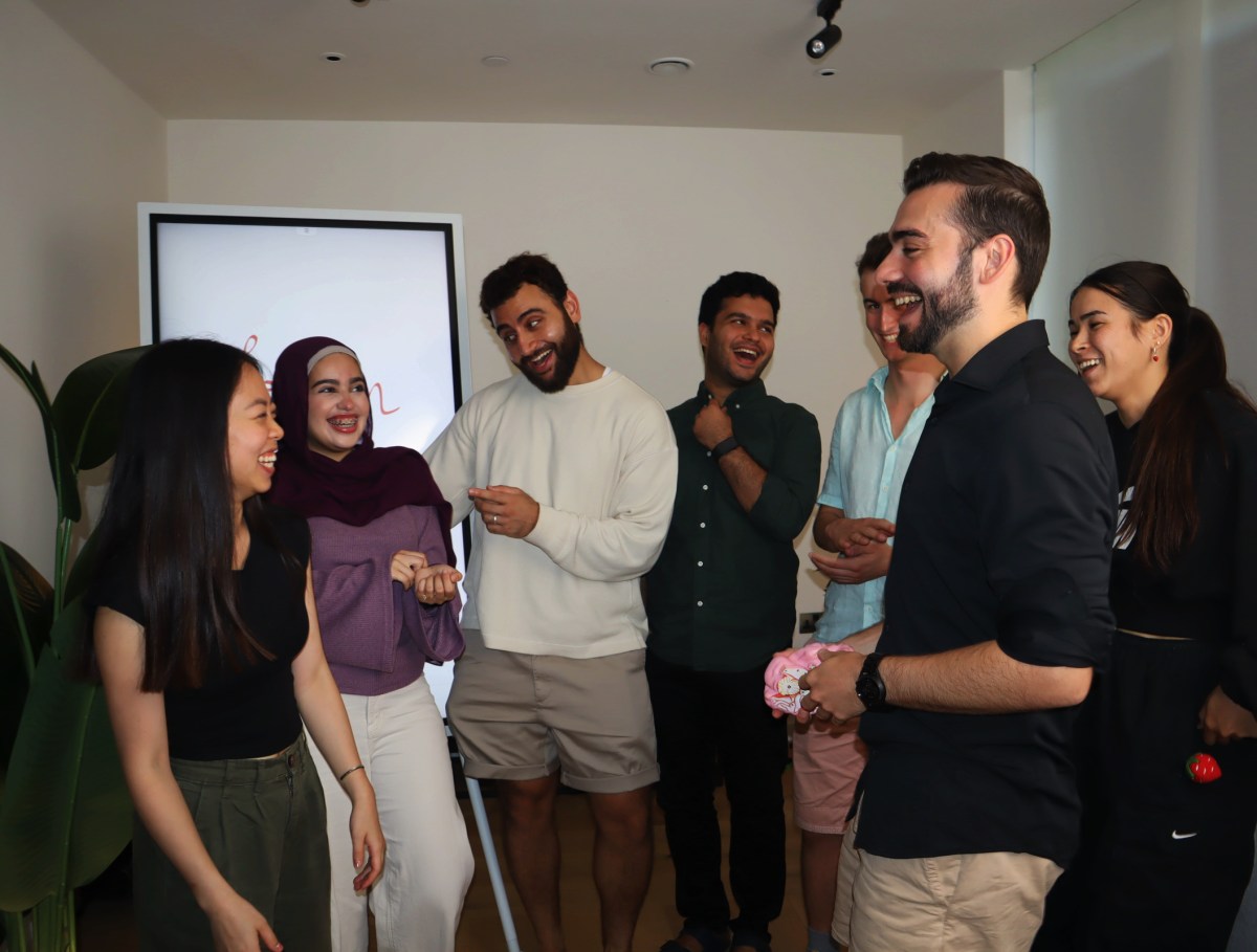 London founder uyi qoidalarini qayta yozmoqda: ish va hayot muvozanatida sir nima?