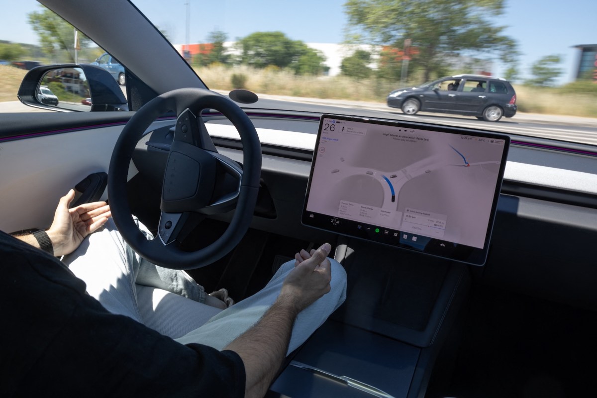 TechCrunch Mobility: Nima uchun barcha ko'zlar Tesla FSD da?