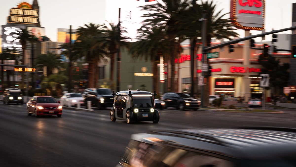TechCrunch Mobility: Zoox samolyotga tayyorlanmoqda, Uber esa avtonom transport imperiyasini kuchaytirayapti