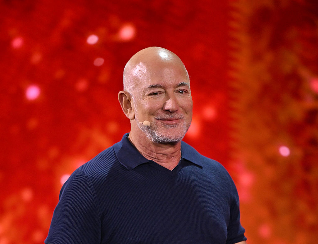 Jeff Bezos sport jamoasini sotib olish bo‘yicha yaqinlashtirmoqda?