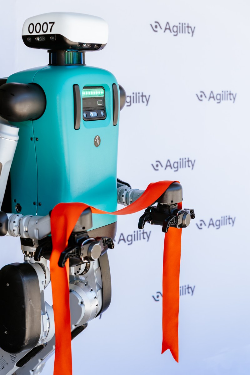 Agility Robotics Tesla'ning oyoq izidan yuradimi?