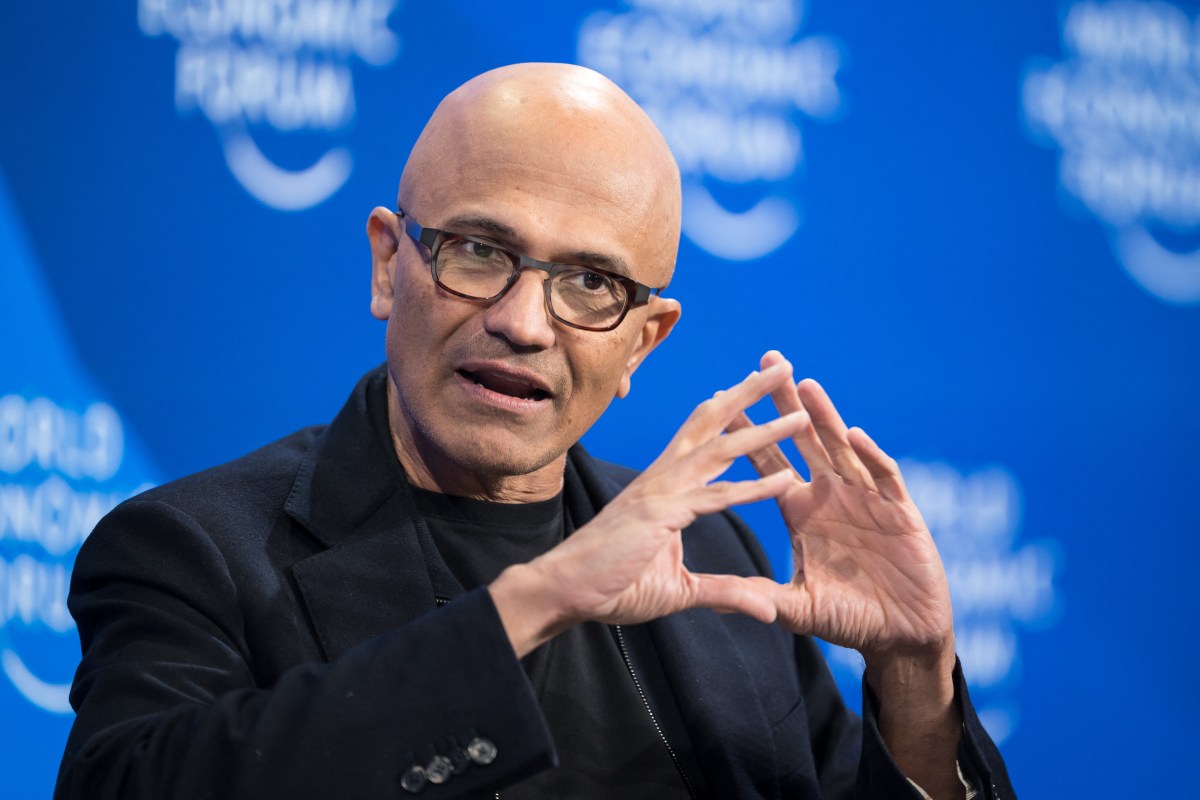 Microsoft OpenAI va Anthropic bilan Qanday Kurashmoqda?