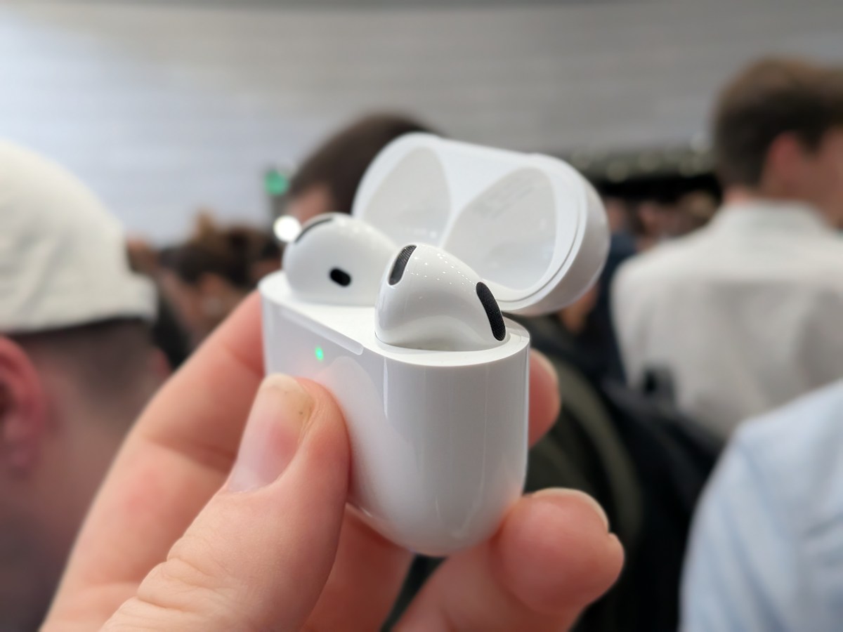 Apple MacOS yangilanishida AirPods kamerasiga aloqador video paydo bo‘ldi, bu nimani anglatadi?