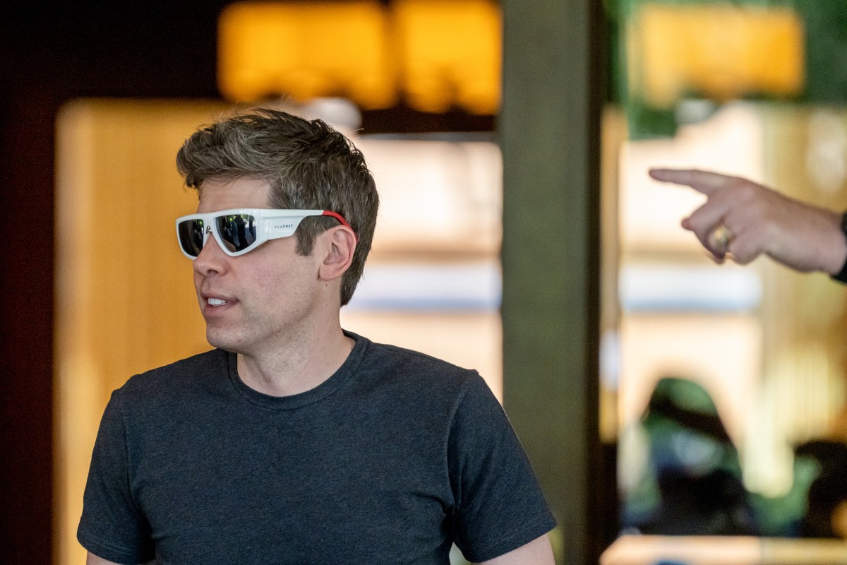 Sam Altman kosmik ma'lumot markazlari haqida tanqid: Mutaxassislar nimani o‘ylaydi?